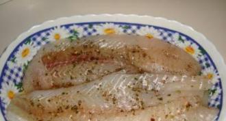 Риба с тиквички в тенджера под налягане