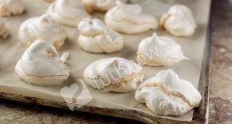 Kaip virti tobulą meringue – pašalinkite klaidas