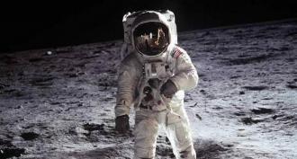 Как американците излетяха от Луната: научно обяснение и факти