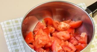 Pomidorų ir svogūnų salotos žiemai, receptas su nuotrauka Gurmaniškos salotos žiemai su saulėgrąžų aliejumi