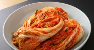 Kimchi - tradicionālās korejiešu uzkodas gatavošana Kimchi uzkodas