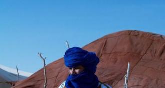 Tuareg kabilesi - çölün savaşçı mavi insanları