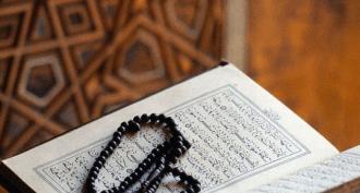 Kokias maldas iš Korano skaityti, kad išvalytumėte namus Korano sura, kad išvalytumėte kambarį
