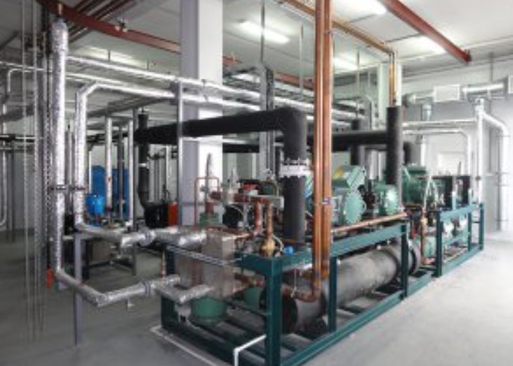 Холодильное оборудование для катков в ТРЦ: особенности установки и эксплуатации